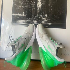 Used Nike Air270